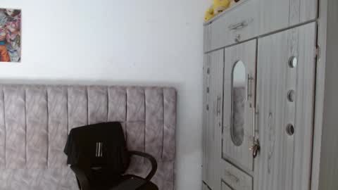 Snapshot of alex_martin47 chatting on April 5, 8:39 pm alex online show from April 5, 8:39 pm
