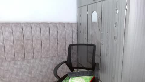 Snapshot of alex_martin47 chatting on May 19, 9:32 pm alex online show from May 19, 9:32 pm