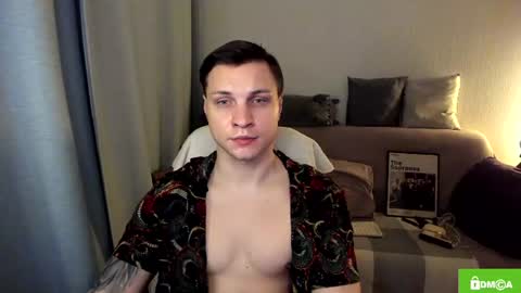 Snapshot of alex_milson chatting on June 23, 10:08 pm alex_milson online show from June 23, 10:08 pm