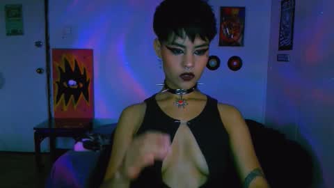 Alex online show from October 9, 9:24 pm