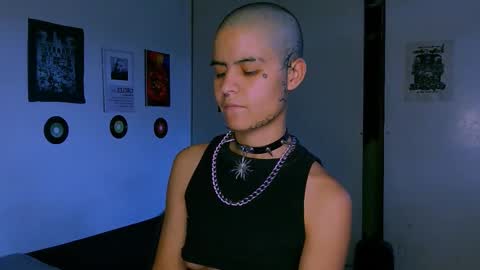 Snapshot of alex_one888 chatting on January 16, 10:58 pm Alex online show from January 16, 10:58 pm