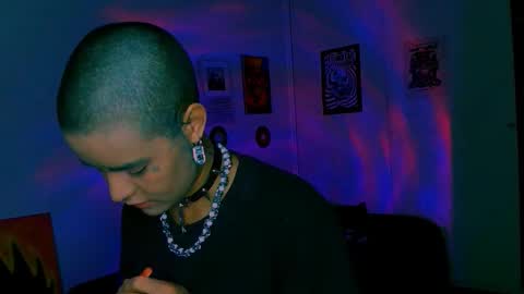 Snapshot of alex_one888 chatting on February 11, 11:32 pm Alex online show from February 11, 11:32 pm