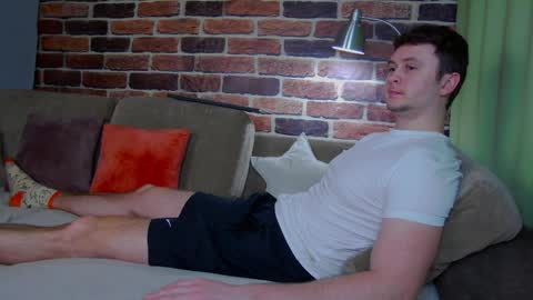 Alex online show from April 3, 6:11 am