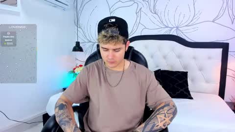 Alex  online show from April 12, 7:30 pm