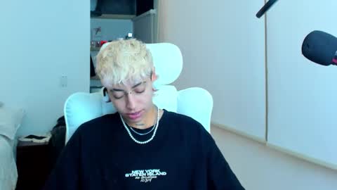 Residente0xxx online show from November 27, 6:04 am