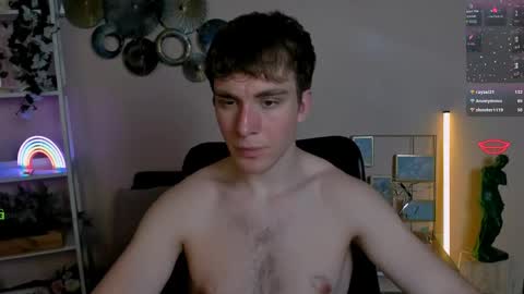 Snapshot of alex_reeding chatting on May 11, 2:45 pm Alex online show from May 11, 2:45 pm