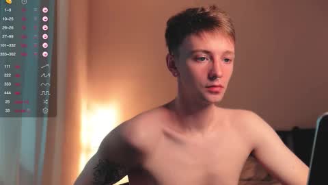 alex_schafer online show from September 9, 4:45 am