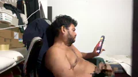 Snapshot of alex_sexroom chatting on May 27, 3:36 am alex_sexroom online show from May 27, 3:36 am
