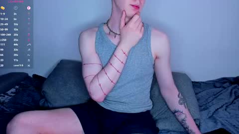 alex_silent online show from April 19, 7:38 pm