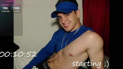Snapshot of alex_smith0 chatting on January 19, 10:39 pm online show from January 19, 10:39 pm