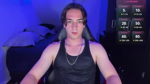 Snapshot of alex_smith0 chatting on September 16, 11:50 pm online show from September 16, 11:50 pm