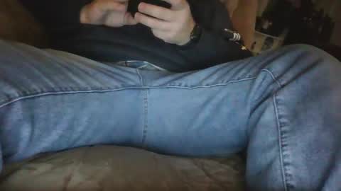 Snapshot of alex_thicknhard chatting on February 8, 6:06 am alex_thicknhard online show from February 8, 6:06 am