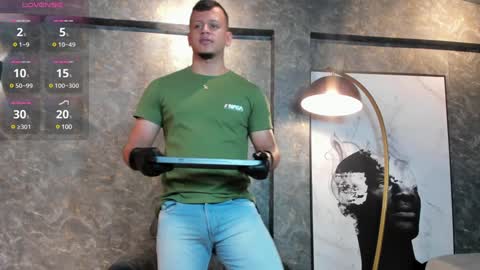 Alex Towers online show from December 4, 9:13 pm