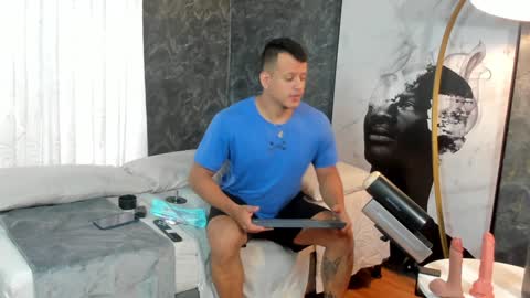 Alex Towers online show from January 20, 7:14 pm