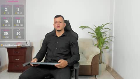 Alex Towers online show from November 2, 6:43 pm