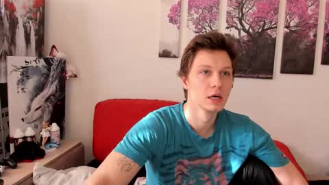 Alex WandHot online show from March 3, 9:33 am