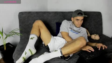 Snapshot of alex_woll11 chatting on September 22, 7:21 am Alex Woll online show from September 22, 7:21 am