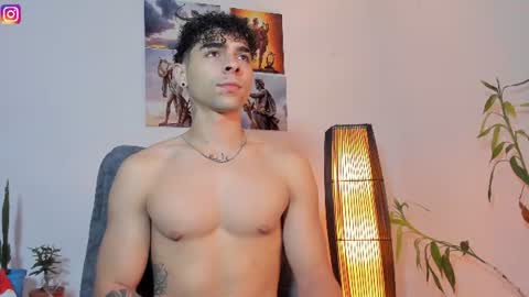 Snapshot of alex_zt7 chatting on June 8, 5:13 pm x online show from June 8, 5:13 pm