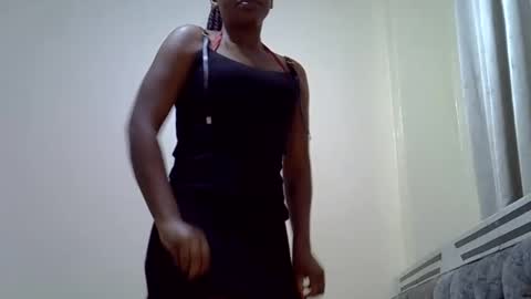 Snapshot of alexa_3909 chatting on April 13, 11:43 pm alexa_3909 online show from April 13, 11:43 pm