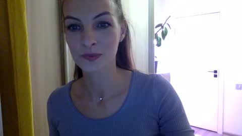 alexa_dreaam online show from October 8, 5:21 pm