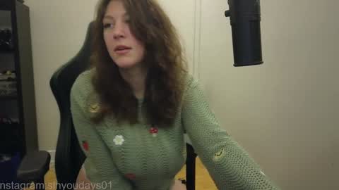 dont be afraid to click social media link its  working  just click on that  online show from November 29, 1:08 am