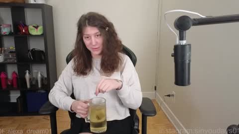 dont be afraid to click social media link its  working  just click on that  online show from December 22, 10:18 pm