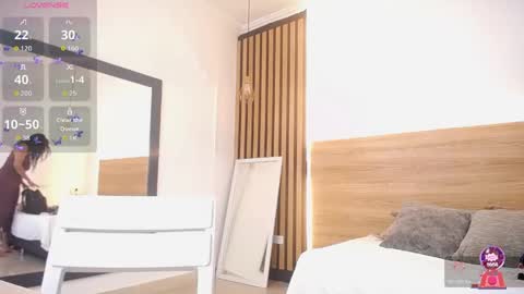Snapshot of alexa_forbes_ chatting on June 3, 3:31 am Alexa Forbes online show from June 3, 3:31 am