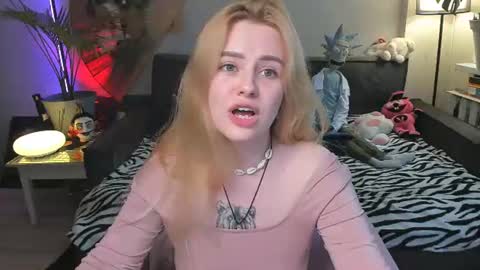 Snapshot of alexa_pirs chatting on July 24, 3:21 pm alexa_pirs online show from July 24, 3:21 pm