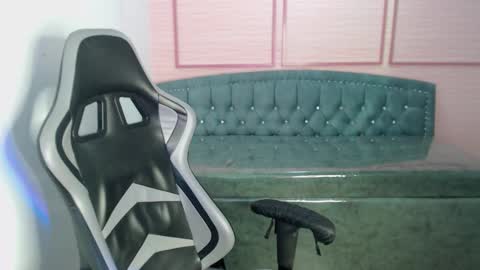 Alexandra online show from October 11, 12:15 pm