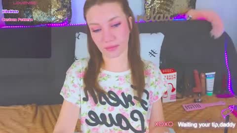 Snapshot of alexa_stoun chatting on February 2, 2:45 pm Alexa online show from February 2, 2:45 pm