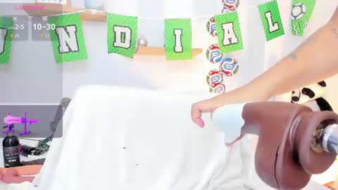 Snapshot of alexaa_lovely chatting on June 22, 2:25 pm Alexa online show from June 22, 2:25 pm