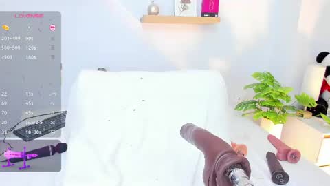Snapshot of alexaa_lovely chatting on July 22, 8:33 pm Alexa online show from July 22, 8:33 pm