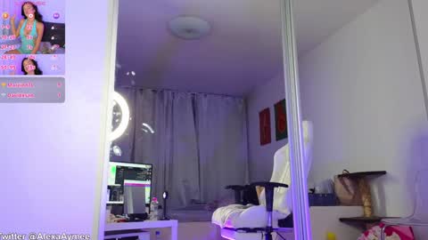 Snapshot of alexaaimee chatting on December 21, 4:19 am Alexa online show from December 21, 4:19 am
