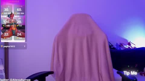 Snapshot of alexaaimee chatting on October 18, 11:27 pm Alexa online show from October 18, 11:27 pm