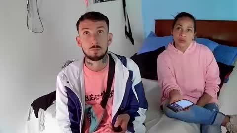 Alexa  y tom online show from January 26, 6:27 pm