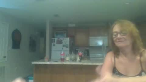 Snapshot of alexalabama chatting on May 1, 5:01 am Alex online show from May 1, 5:01 am