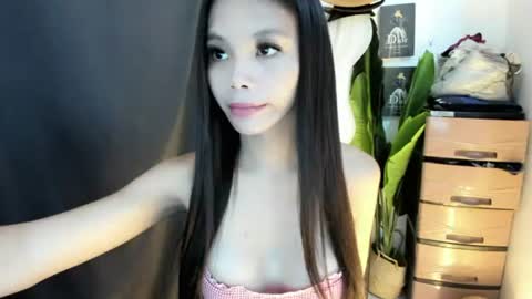 Snapshot of alexaloove chatting on June 18, 9:14 am alexa online show from June 18, 9:14 am