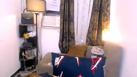 Snapshot of alexamihho chatting on February 22, 7:56 pm alexa online show from February 22, 7:56 pm