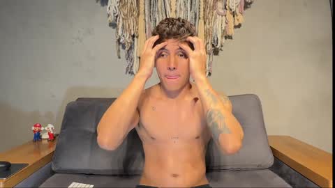 Snapshot of alexanddani chatting on December 2, 4:20 am Alex Dani online show from December 2, 4:20 am