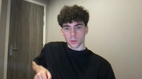 Snapshot of alexander0_ chatting on February 21, 12:50 pm Alexander online show from February 21, 12:50 pm