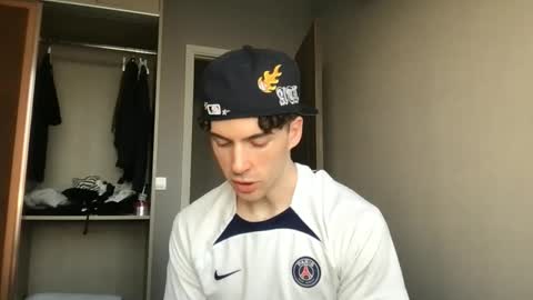 Snapshot of alexander0_ chatting on March 2, 11:06 am Alexander online show from March 2, 11:06 am