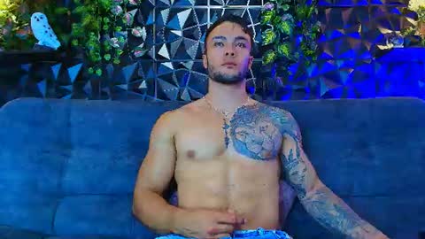 Alex Collin online show from August 2, 2:43 am