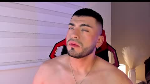Alexander Diaz online show from April 21, 12:22 pm