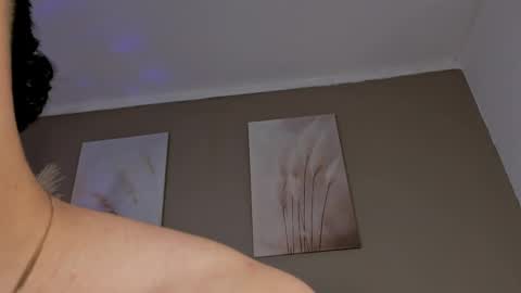 Snapshot of alexander_diiaz chatting on May 26, 12:56 pm Alexander Diaz online show from May 26, 12:56 pm