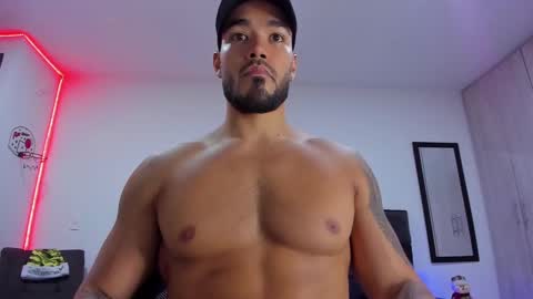 Onlyfansalexmartinezwb  Instagram alexwbmartinez  Twitter martinezcb937 online show from December 24, 3:27 am