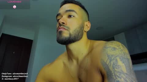 Onlyfansalexmartinezwb  Instagram alexwbmartinez  Twitter martinezcb937 online show from September 30, 11:10 pm