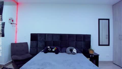 Onlyfansalexmartinezwb  Instagram alexwbmartinez  Twitter martinezcb937 online show from November 29, 1:52 am