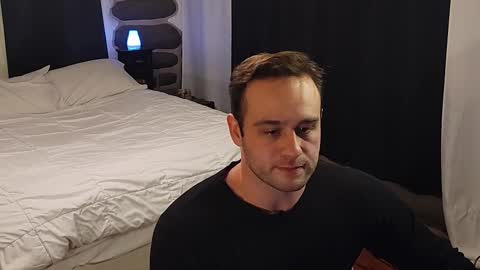 Snapshot of alexanderthemid chatting on November 11, 3:39 am alexanderthemid online show from November 11, 3:39 am