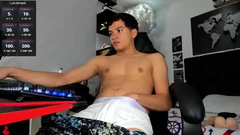 Alexander online show from December 1, 8:42 pm