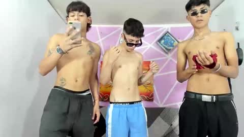 chicos hot online show from January 29, 10:01 pm